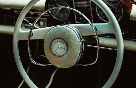 white steering wheel